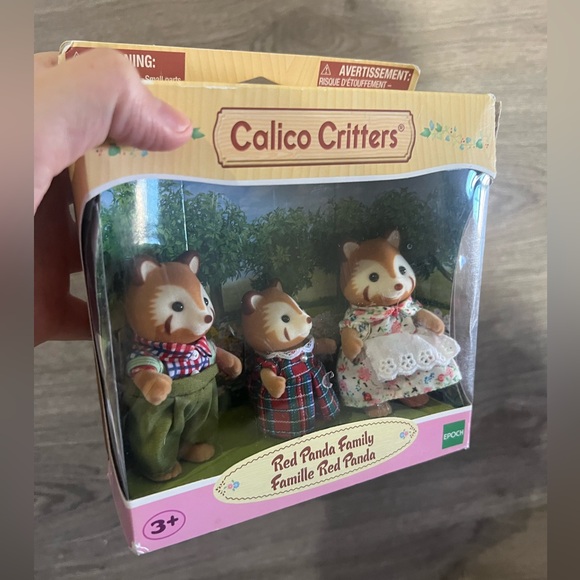Calico critter red panda family set of three - Picture 2 of 2
